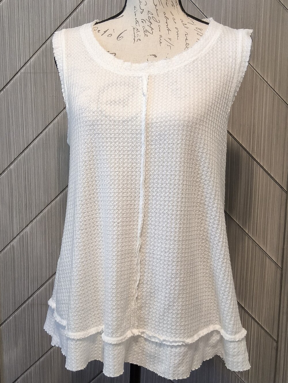Xhilaration White Waffle Knit Tiered Tank Raw Edge Boho / Cottagecore Top Size M